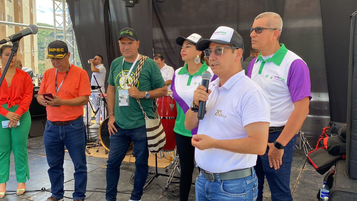 senaensantander's tweet photo. #TuExperienciaVale💚 | En una emotiva celebración 58 trabajadores de los diferentes sectores productivos recibieron del Centro Agroturístico su certificado oficial que les reconoce su experiencia, conocimientos, destrezas y habilidades en diferentes labores. ¡Felicitaciones!🥳 https://t.co/q8mfUMvFyd