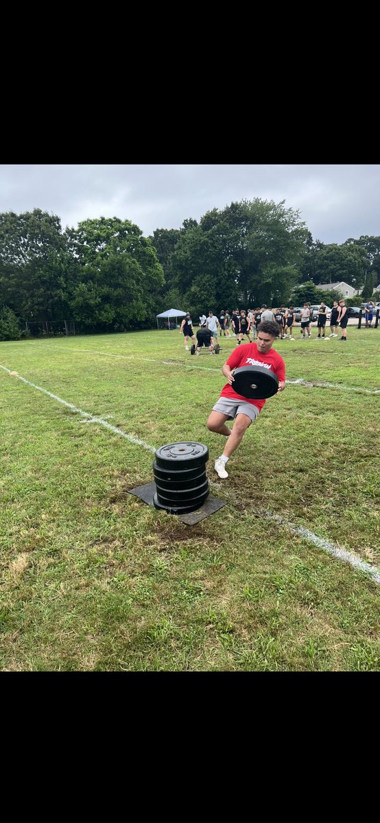 CoachFlamand's tweet photo. A few Townie lineman competing at the RI Lineman Challenge today. Townies fought hard for a second place finish! #RollTownies #AmaLudum https://t.co/KkK4xPVwBQ