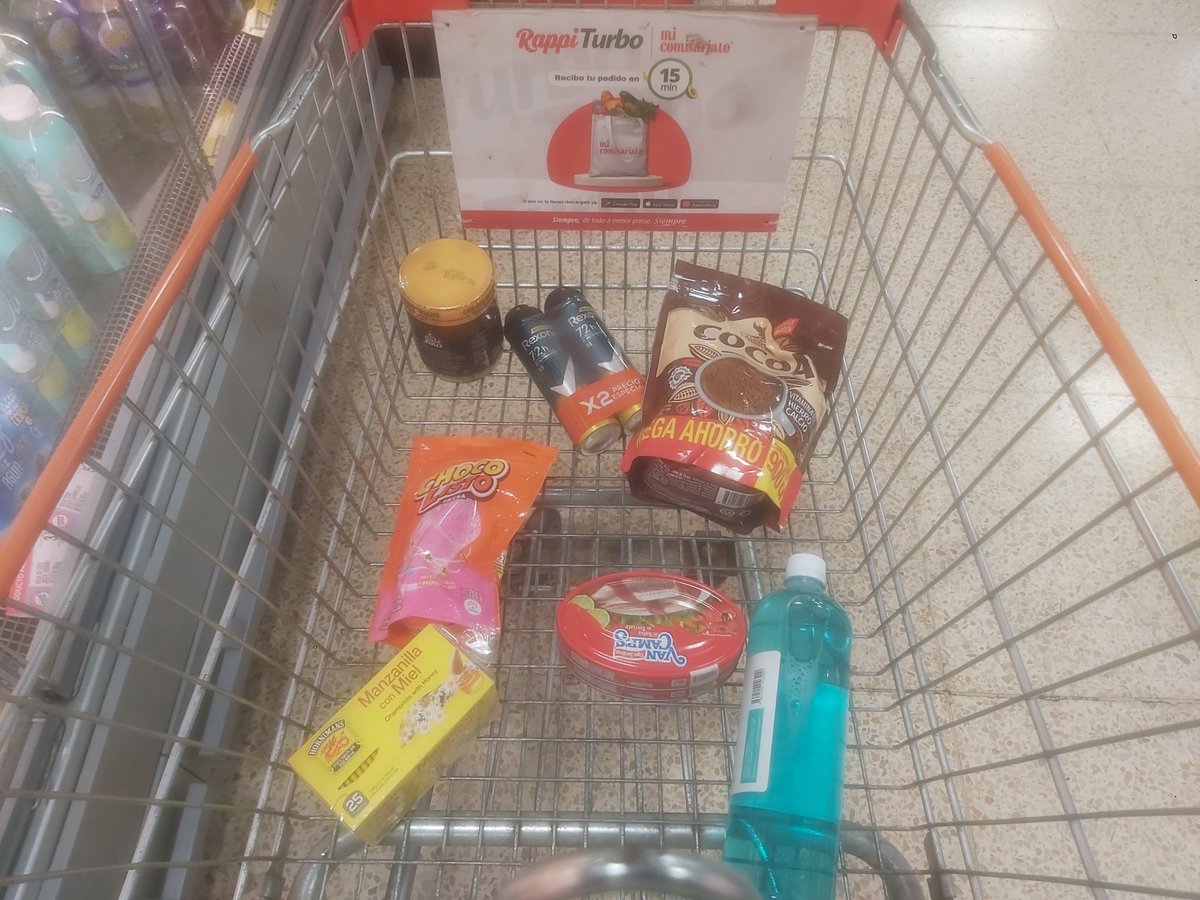Yixtel1's tweet photo. Quién dice que los #Vtubers mueren de hambre? Miren estos lujos papá 👌 Gracias twitch por darme de comer otros 2 meses 😎😎 #vidadericos #noenvidia https://t.co/bWFd9PY2i4