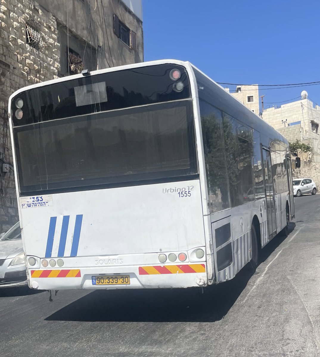 nadeemmazen's tweet photo. للتغيير اليوم باصيين ما وقفوا، عشان مش جاي عبالهم وبقلولك اطلع مع اللي بعدي 
اقسم بالله بحسهم كل واحد بستغل لحاله ومع حاله و فش حدا بقلهم شو يعملوا او كيف يشتغلوا https://t.co/wsFMu8zyoZ