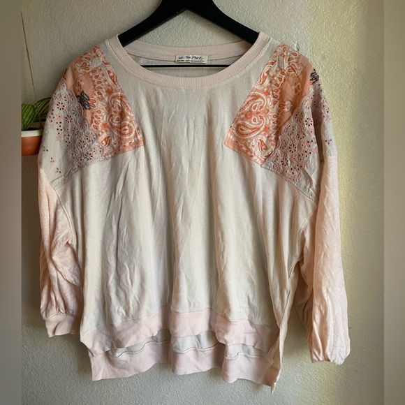 KingMeatball's tweet photo. So good I had to share! Check out all the items I'm loving on @Poshmarkapp #poshmark #fashion #style #shopmycloset #ragbone #freepeople: https://t.co/HEgkGGPAbF https://t.co/5w515lRmB3