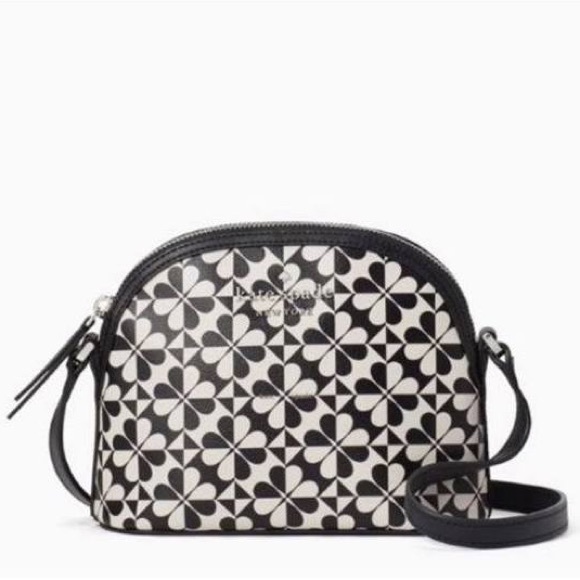 So good I had to share! Check out all the items I'm loving on <a href="/Poshmarkapp/">Poshmark</a> #poshmark #fashion #style #shopmycloset #katespade #oldnavy: posh.mk/MlvgWyVrtBb