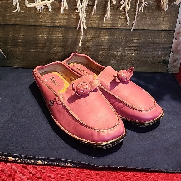 So good I had to share! Check out all the items I'm loving on <a href="/Poshmarkapp/">Poshmark</a> #poshmark #fashion #style #shopmycloset #laurenralphlauren #loft #born: posh.mk/3PDIDTyomBb