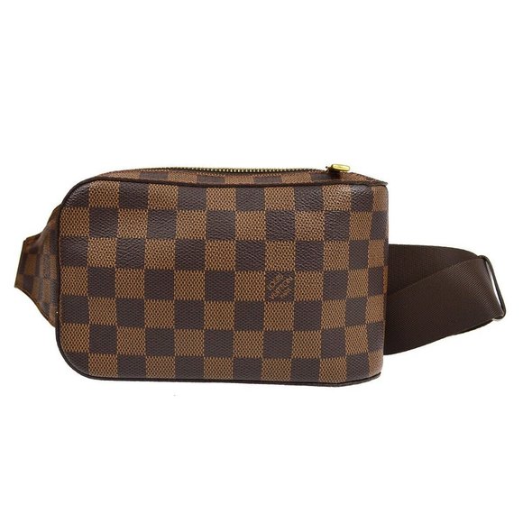ale20106's tweet photo. So good I had to share! Check out all the items I'm loving on @Poshmarkapp #poshmark #fashion #style #shopmycloset #louisvuitton #wrangler: https://t.co/GZh5MOH0Ds https://t.co/T4tUMzGNKE