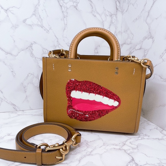 So good I had to share! Check out all the items I'm loving on <a href="/Poshmarkapp/">Poshmark</a> #poshmark #fashion #style #shopmycloset #fossil #coach: posh.mk/nI4WoB0rtBb