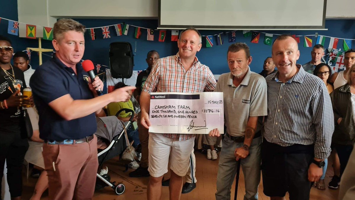 17_RLC's tweet photo. WO1 Colin Harrower recently completed some wing walking in aid of Crimsham Farm.
This is a local charity to the Regiment who provide great support to some of our soldiers and their families.
Money raised was a whooping £1176.14
#wearetherlc🟦🟨 #104bde #armylogistics #chrimshamfarm