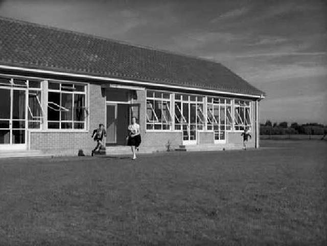 With such a huge response to our recent request for information about 'The Missing Note' we thought we'd ask if anyone knows where these streets are from the same film that we now know was shot in Surbiton, Walton-on-Thames, Weybridge and Twickenham. As always, thanks in advance.