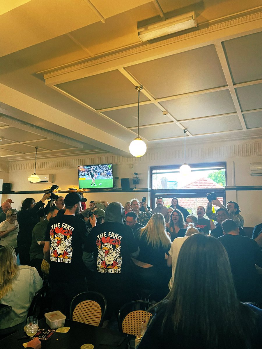BelindaMcNulty's tweet photo. We miss feeling the heat when the red v aren't playing but not enough to do the #hotwing challenge https://t.co/kmyFGpQEas