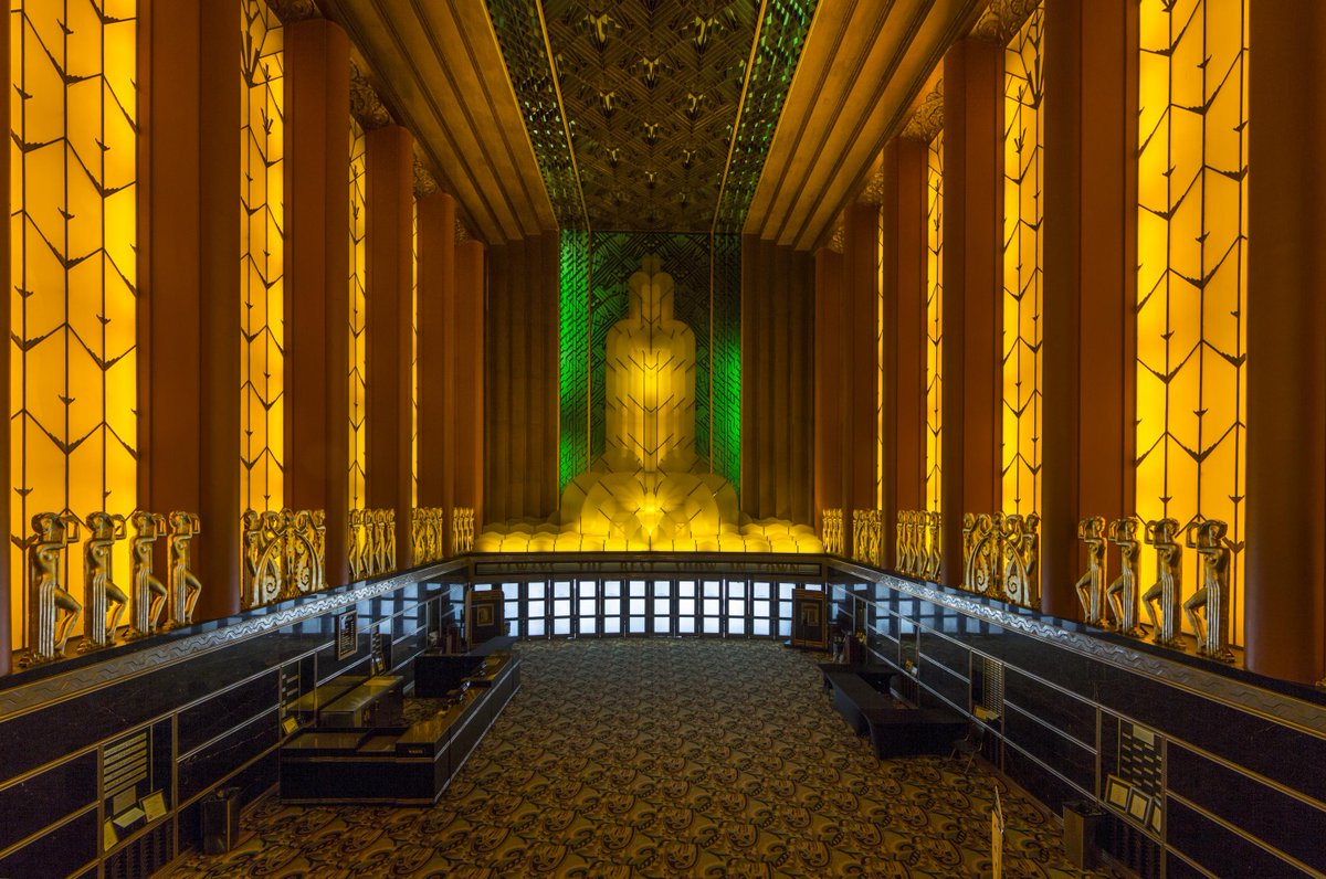 RT @culturaltutor: Paramount Theatre, Oakland, designed by Timothy L. Pflueger (1931) https://t.co/1QL5sLhdMq