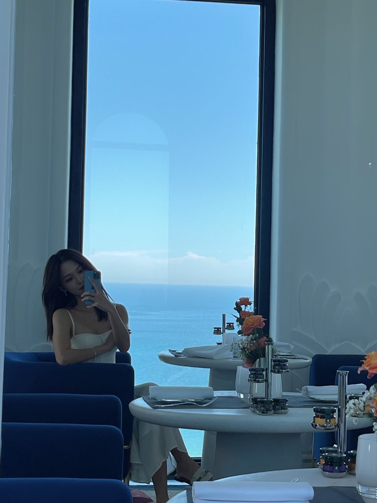 Are you really that rich if you have to use a phone case?