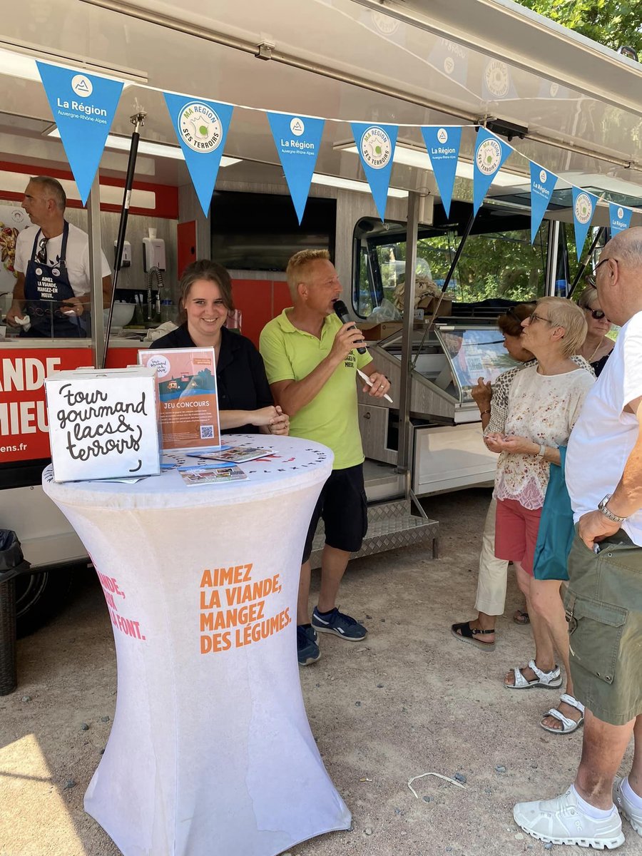 [#TourGourmandLacsTerroirs] C'est autour du Lac d'Annecy que nous vous invitons de 11h30 à 19h. 💦
L'entrée gratuite vous permettra de découvrir des viandes régionales🥩, de déguster des bouchées flexitariennes 🌮 et de participer à des jeux🎲

#TGLT #viande #ilakeannecy