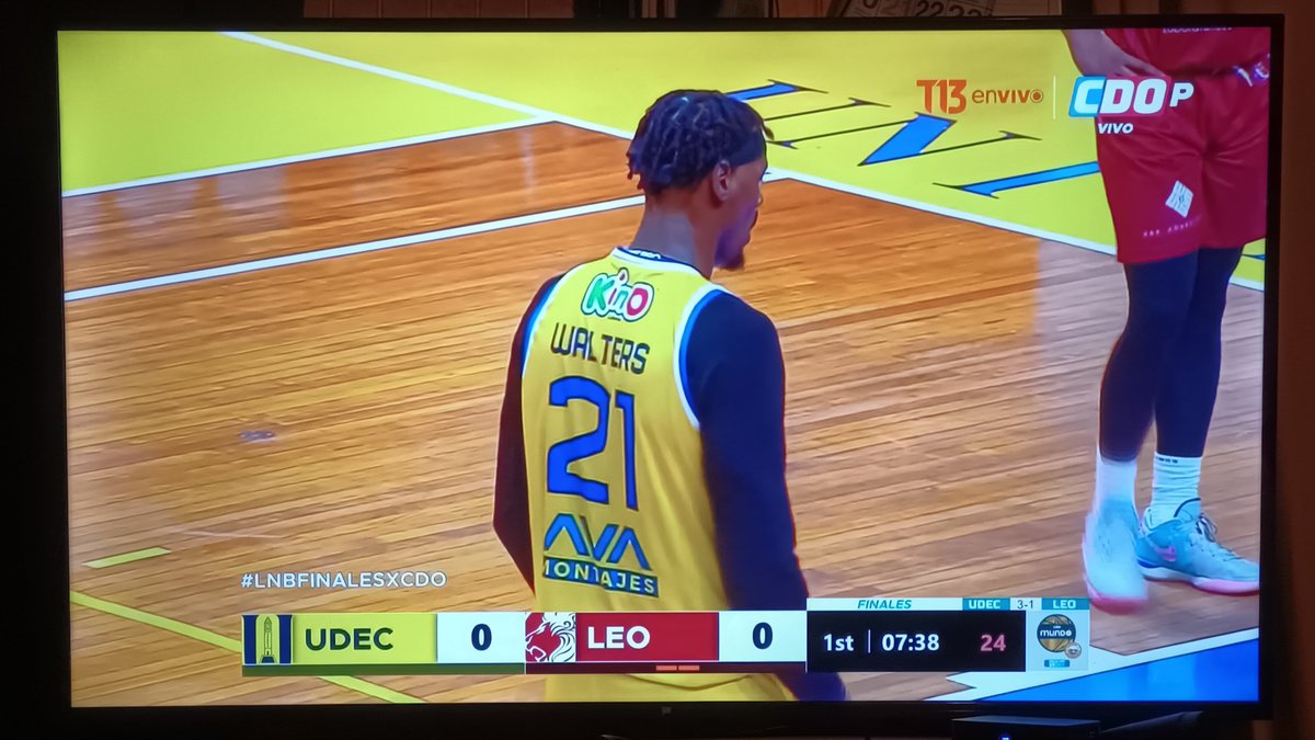 alleygator's tweet photo. 15/jul
Sáb 22:30
@t13envivo #isdbTb digital/app/ https://t.co/z4urwkKDb2
#REPITE @BasketUdeC 1-3/7 @CDCLosLeones
#FINALES @liga_nacional
/@DiegoGasparSaez+@COACHCALVAREZ+@Pwerth_9+@felipegarcial
#LNBFINALESxCDO #LNBxCDO
#VIVO @canal_CDO #CDOPREMIUM #CDOmas https://t.co/TiRyZeEbhP