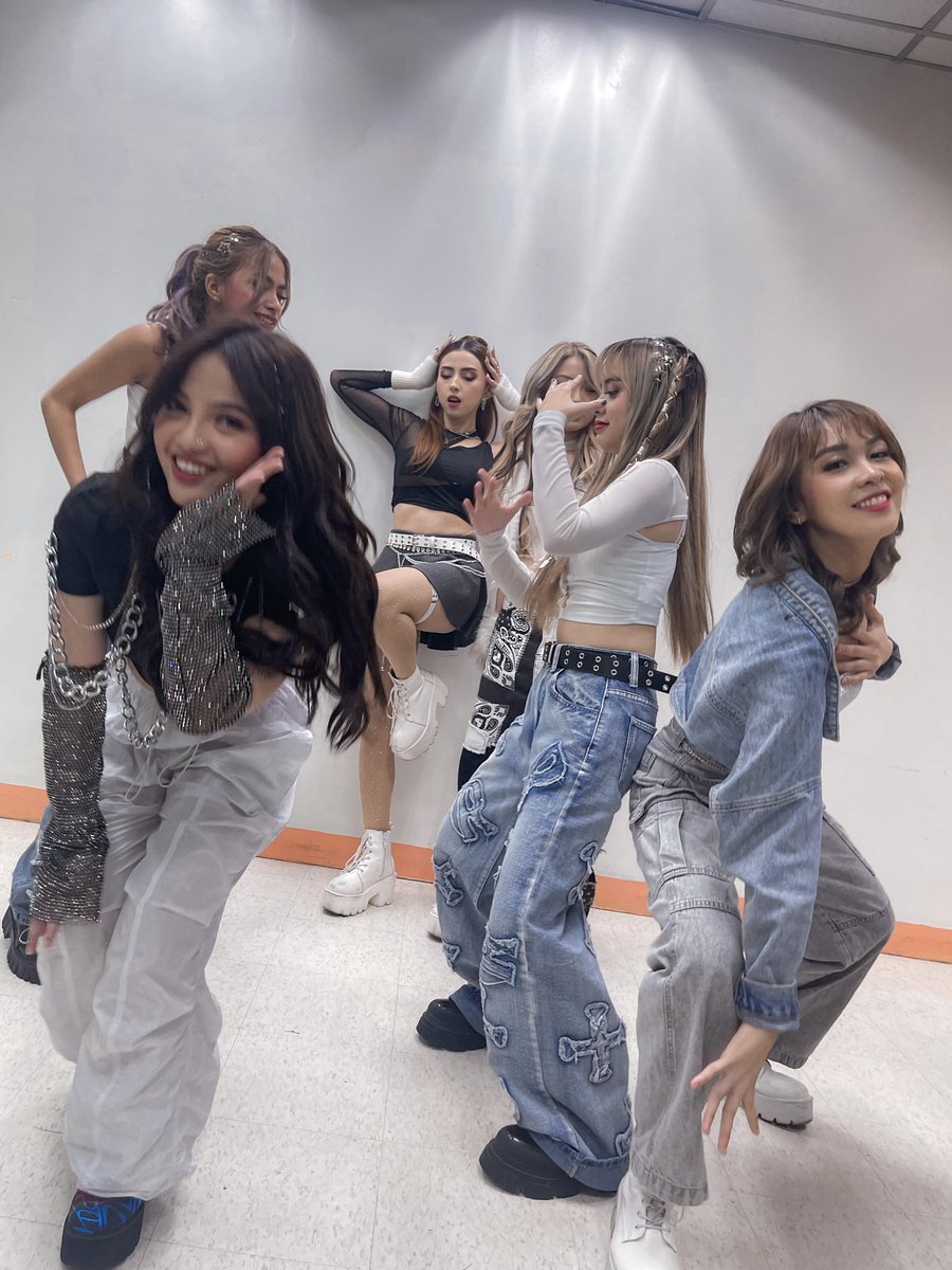 OfficialPpopGen's tweet photo. Catch our performance later on All-Out Sundays, together with Kyline Alcantara, Lexi Gonzales and Ysabel Ortega!! https://t.co/q61NrxbF37
