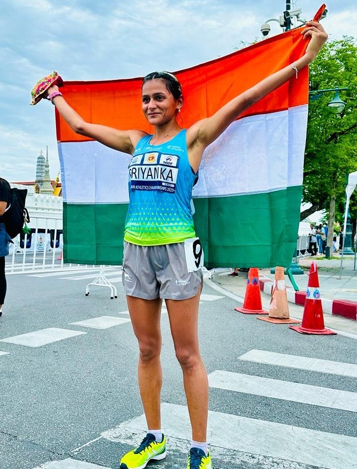 KirenRijiju's tweet image. Congratulations @Priyanka_Goswam on winning Silver Medal in Women&apos;s 20KM Race Walk and #VikasSingh on winning Bronze Medal in 20KM Men&apos;s Race Walk at the Asian Athletics Championships 2023!