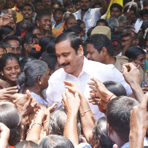 ManiEdappadi's tweet photo. சமூக ஜனநாயக கொள்கையை (#SocialDemocracy) ஏற்றுக்கொண்ட நாடுகளே, UN Human Development பட்டியலில் உயர்ந்த நிலையில் உள்ளன. உலகின் பொருளாதார வளத்திலும் அந்த நாடுகள் முந்நிலையில் உள்ளன.

அனைவருக்கும் உரிமை
அனைவருக்கும் வளர்ச்சி

என்பதை சாத்தியமாக்குவோம்...

#35YearsOfPMK #GlobalGoals https://t.co/5wolpG0P4e