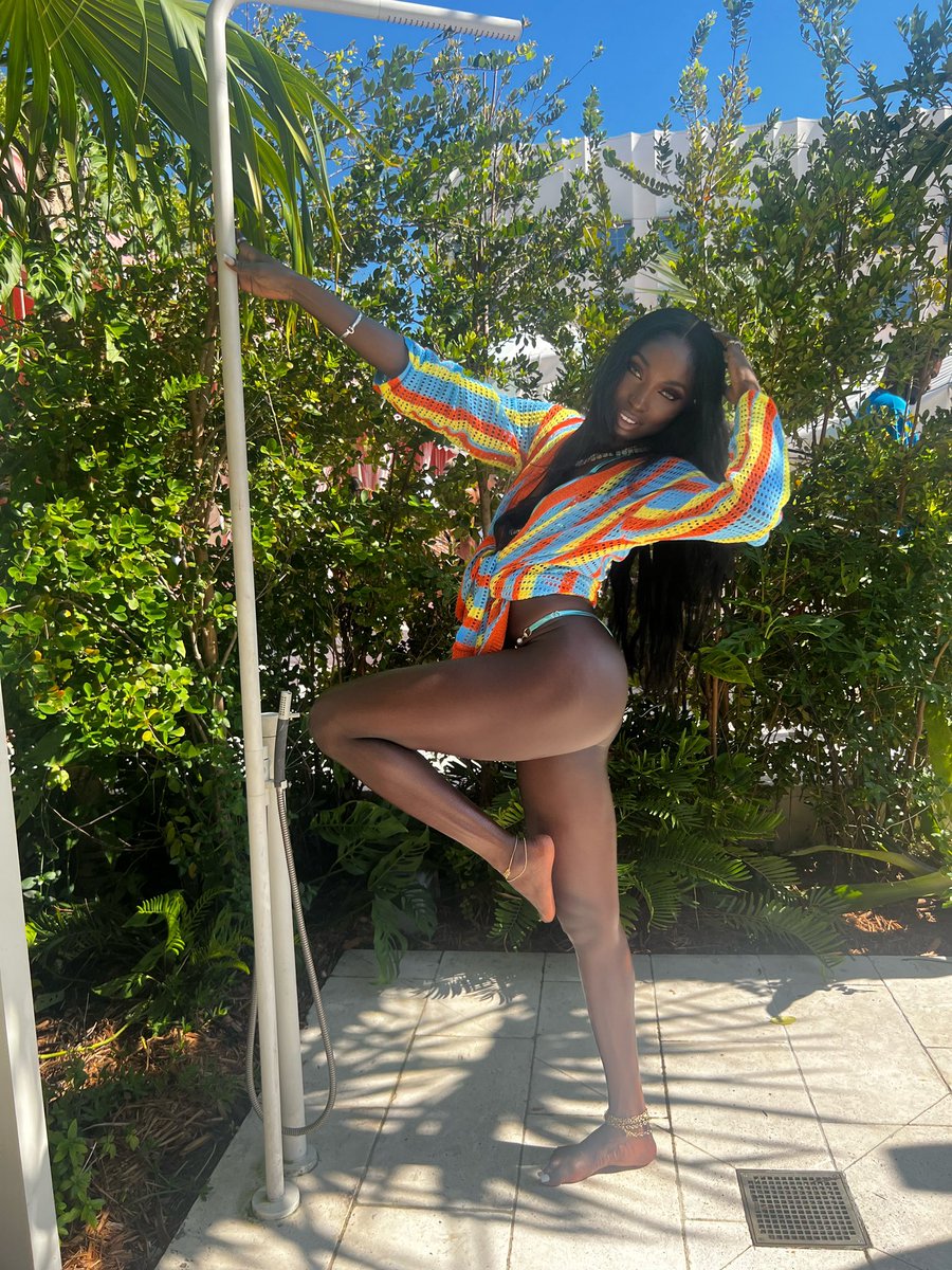 ZDiamondTV's tweet photo. Exotic Barbie ????🥵 out of hiding and ready for the model industry☺️🤞🏾 https://t.co/W3VXmNCS55