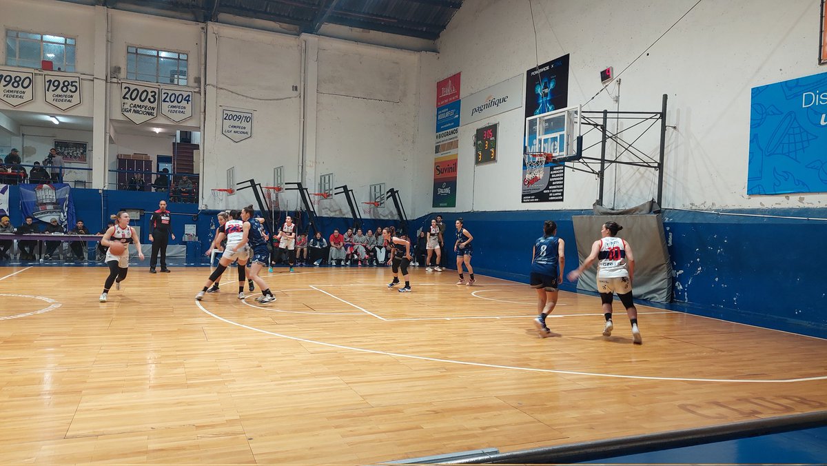 Triunfo de <a href="/DSCbasquet/">Defensor Sporting | Básquetbol</a> sobre <a href="/leonas25fem/">@leonas25fem</a> 73-55 por <a href="/LfbUruguay/">LFB - Uruguay 2025</a>.Paloma Niz <a href="/niz_paloma/">paloma niz</a> 26 pts(5/10 triples), Pierina Rossi <a href="/Pierirossi/">Pierina Rossi</a> 14 pts,9 reb,Natasha Dolinsky <a href="/natidolinsky/">Natasha Dolinsky</a> 14 pts,Ornela Bachini <a href="/nelabellaa/">Ornela Bacchini</a> 10,13 reb.En 25 Rocio Bereilh 15, Candela Foresto <a href="/candeforesto/">Candy</a>  13