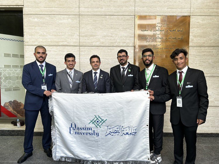 M1ALMU's tweet photo. الحمدلله، تشرفت بتمثيل الوطن الغالي في رحلة الجامعات السعودية لدولة اليابان ممثلًا عن جامعتي #جامعة_القصيم.
سعدنا في هذه الرحلة بزيارة سفارة المملكة في اليابان ولقاء سعادة السفير نايف الفهادي، كما سعدنا بزيارة مقر البرلمان الياباني و أخذ جولة تعريفية بالسلطة التشريعية في اليابان. https://t.co/cyJOeryOMJ
