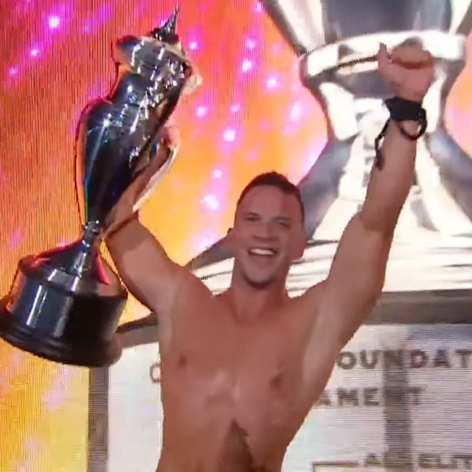 AlIuringSaint's tweet image. Punk? Pff couldn't even lace my boots.