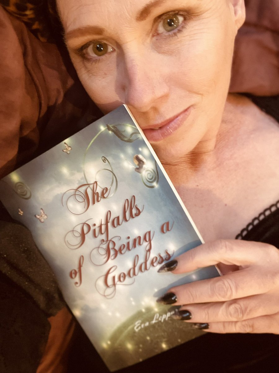 ParanormalJunk2's tweet image. Oh hi, just casually laying in bed reading my own book, as you do.
You should buy it. Really.