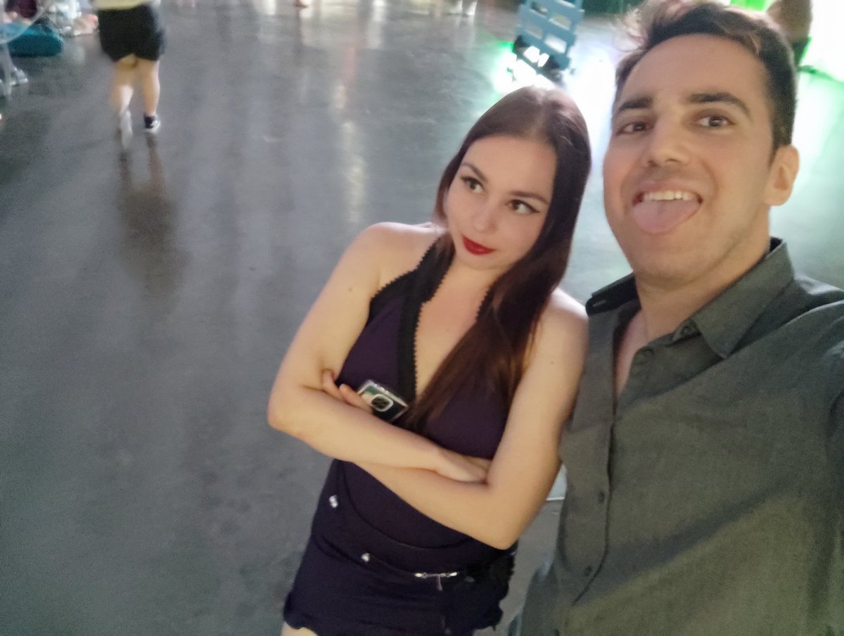 7imesNewRoman's tweet photo. Baile de fin de curso de la tgg https://t.co/CejNHBoKVK