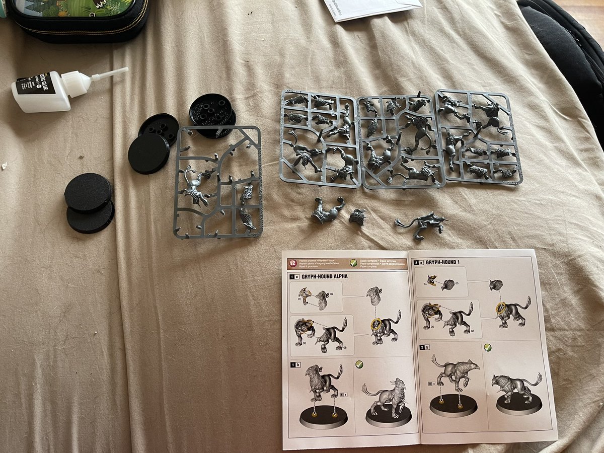 EirthisGaming's tweet photo. The goodest boys join my stormcast army! #AnimosityV https://t.co/nc3ccMBuN6