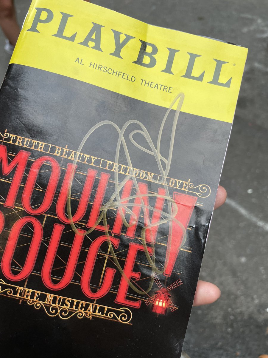 teveserika's tweet photo. Jojo was freakin incredible in Moulin Rouge! My knees literally buckled when i saw her outside😭 https://t.co/J0G1rwOEmk
