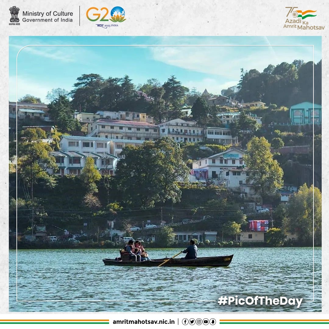 AmritMahotsav's tweet photo. Paddle your way to bliss

📍Nainital, Uttarakhand

 To get featured, tag us in your pictures/videos &amp; use #AmritMahotsav in the caption 

#PicOfTheDay📸 #MainBharatHoon #IncredibleIndia 
 
IC: @alphayaatri (Instagram) https://t.co/lGcdlUnihT