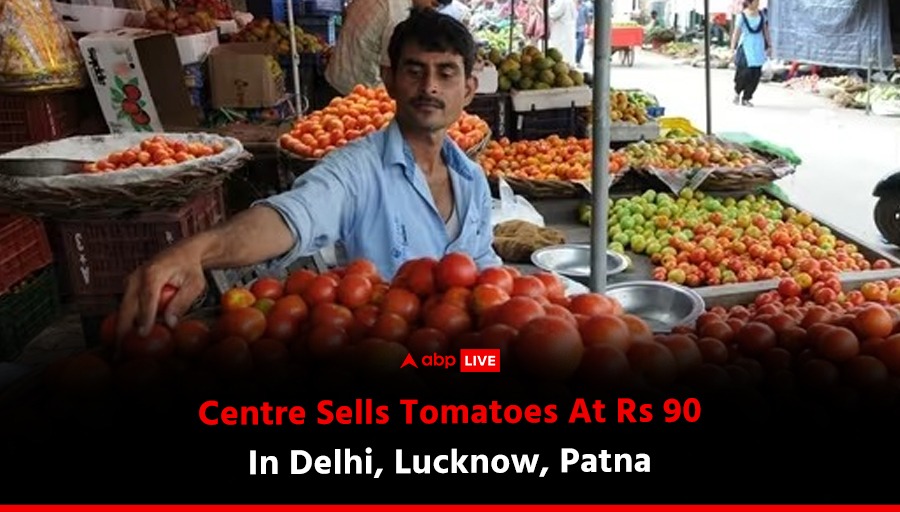 abplive's tweet photo. As tomato prices continue to soar, the Centre has brought some relief for consumers in select cities as it is selling the essential commodity at Rs 90 per kg in Delhi-NCR, Patna and Lucknow
Click on the 🔗to read more: https://t.co/5wDMeWwf7Z
#TomatoPrice #EssentialCommodity #Delhi #Patna #Lucknow #ABPLive