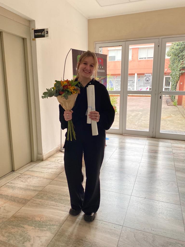 mirthaaa's tweet image. Yo ?? Novio de una licenciada con honores gracias ❤️❤️❤️❤️