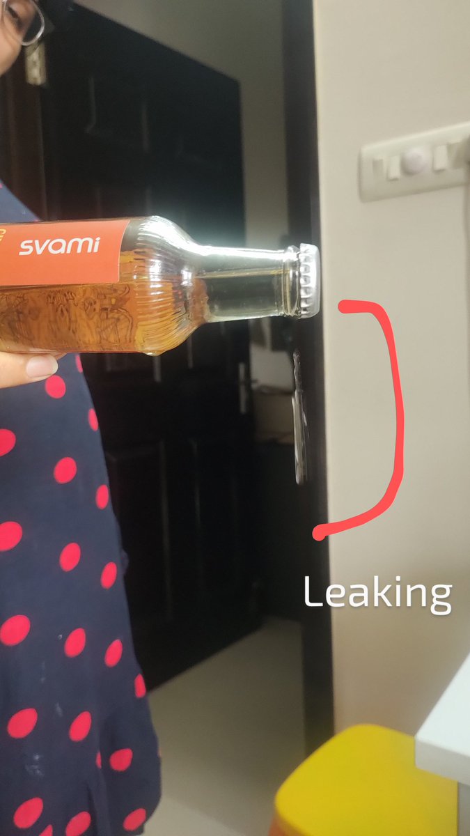 piscisaustrinus's tweet photo. @fssaiindia  @SwiggyCares @SvamiDrinks @Swiggy

Order ID 148440808520569
Received a leaking bottle of ginger ale. Customer care refused refund or replacement as the images shared were not clear. Sharing the images for a swift action https://t.co/l2xarALuW2