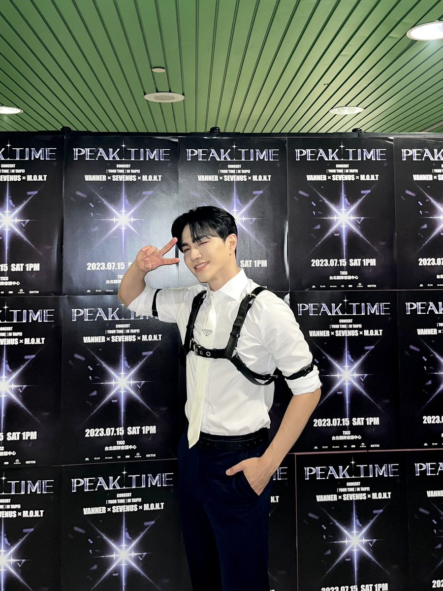 VannerOfficial's tweet photo. [#태환]

타이페이에서 VVS를 만나서 행복했고 감사했습니다!☺️ 더 좋은 무대로 다시 또 찾아올게요!🧏🏻‍♂️

#VANNER #배너 #TAEHWAN https://t.co/mTvqrHeC5j