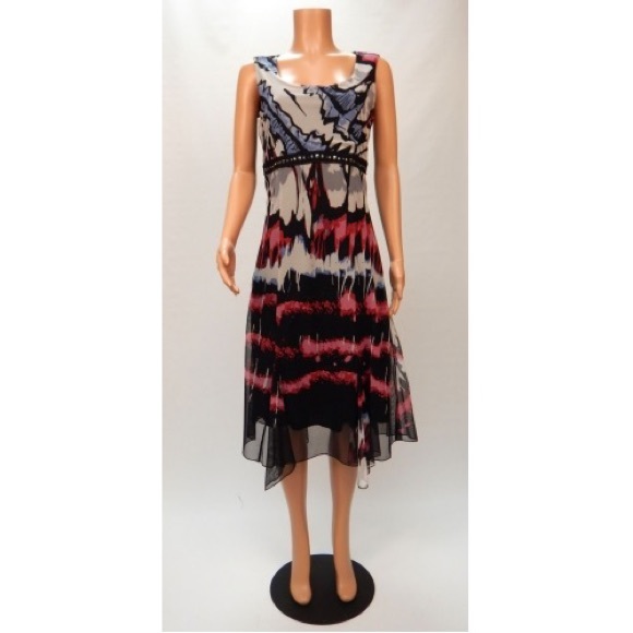 PoshStory's tweet photo. So good I had to share! Check out all the items I'm loving on @Poshmarkapp from @GeniaMelbourne #poshmark #fashion #style #shopmycloset #picadillyfashion #mexx #likedreams: https://t.co/jkjXpvnixq https://t.co/2ENnMddSX2