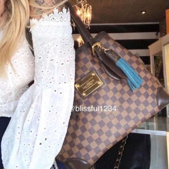 revivals_s's tweet photo. So good I had to share! Check out all the items I'm loving on @Poshmarkapp #poshmark #fashion #style #shopmycloset #vincecamuto #louisvuitton: https://t.co/WIOU7SuOTP https://t.co/d7VvkrcfNj
