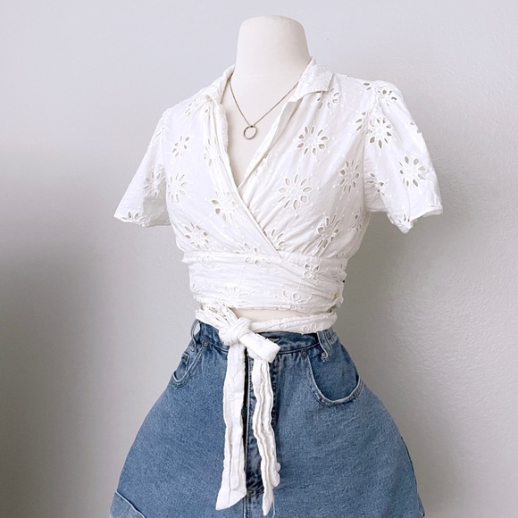 platnyms's tweet photo. So good I had to share! Check out all the items I'm loving on @Poshmarkapp #poshmark #fashion #style #shopmycloset #zara #freepeople #americaneagleoutfitters: https://t.co/zlLkEkP9Jy https://t.co/iFMxmev3r7