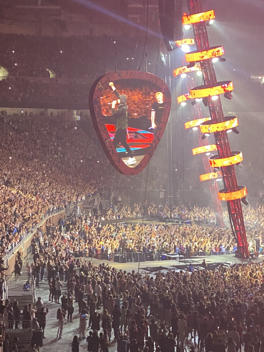 And the GOAT shows up at Ed Sheeran!!!!  Get after it Em!!