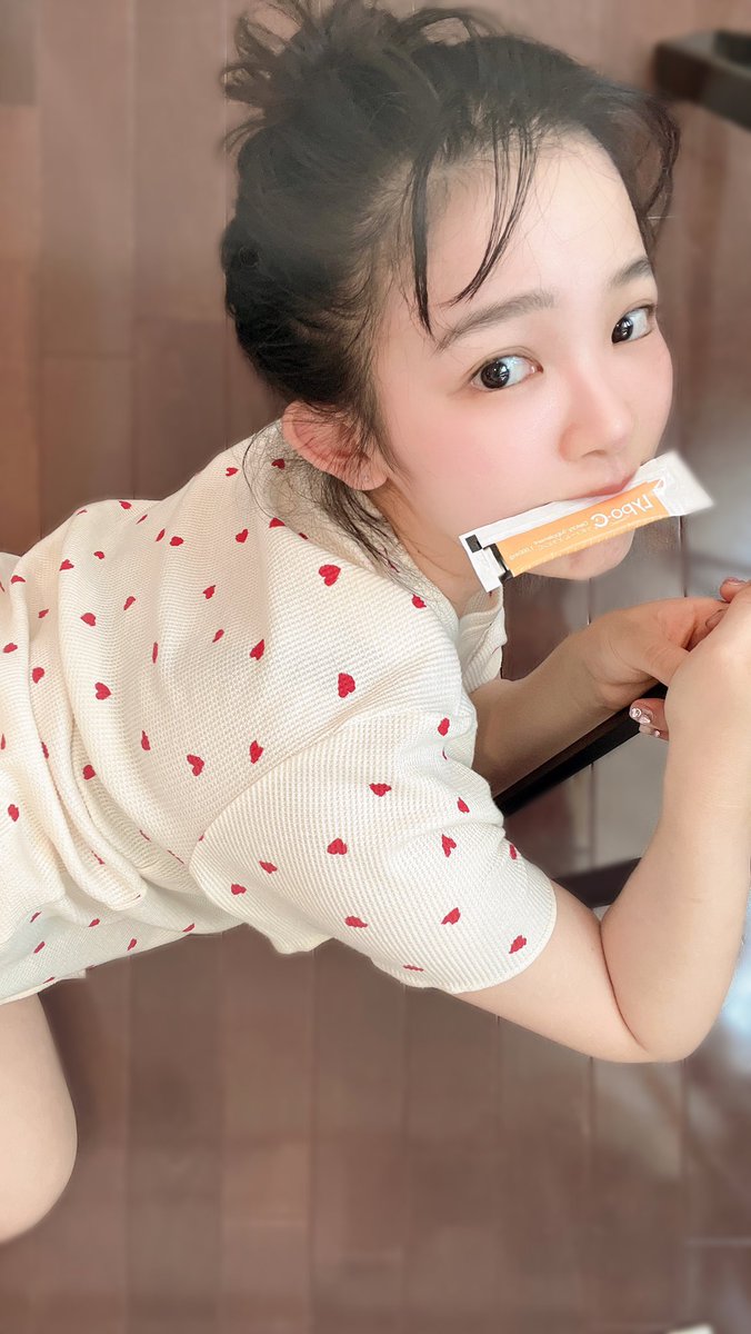 今日は急にお休みになりました❤️
起きて1番にすることはベッドメイキング
2番目にすることはリポC飲むこと https://t.co/JQG4mvBZEn