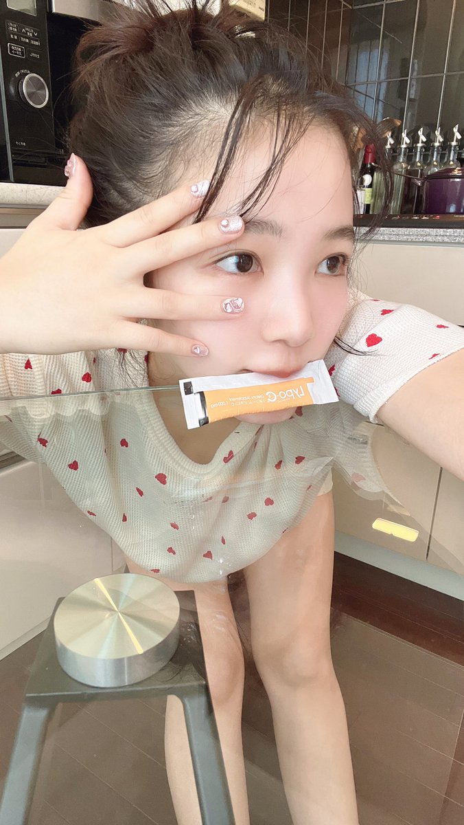 今日は急にお休みになりました❤️
起きて1番にすることはベッドメイキング
2番目にすることはリポC飲むこと https://t.co/JQG4mvBZEn