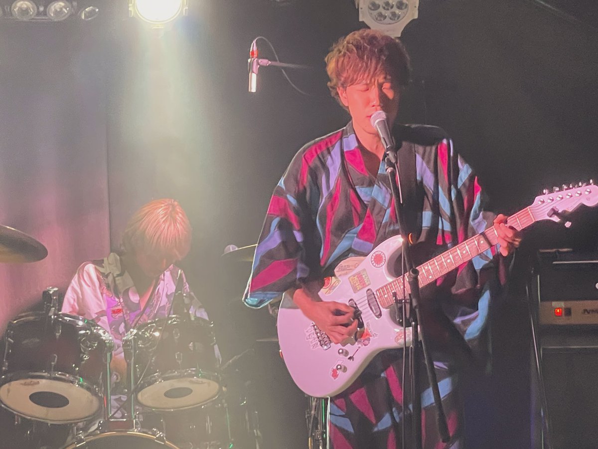 clockwise1107's tweet photo. 7/15 京都EN-LAB 祇園祭 Day 3 ありがとうございました！！
素晴らしい出会いに音楽に感謝します。
お越しになった方、配信をご覧になった方、そしてライブハウスのスタッフの方々、演者の方々、最高の夜になりました。またお逢いしましょう。

#京都
#ライブハウス
@ENLAB6 
@enlab_staff https://t.co/tEkEXHQFiY