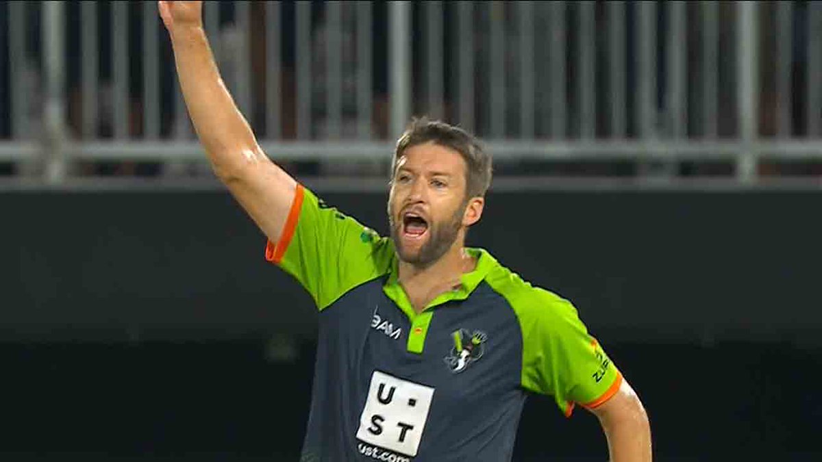 toisports's tweet photo. #MajorLeagueCricket #MLC2023 #MLCricket #MLC
#AndrewTye has #TajinderDhillon caught behind by #QuintondeKock
#SanFranciscoUnicorns 121/6 in 15 overs against #SeattleOrcas
FOLLOW LIVE: https://t.co/XOmvMrz4yO https://t.co/AuwVq3DUoh