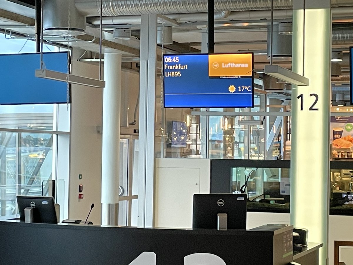 rothkopfAK's tweet image. Starting into the day early in cloudy ⛅️ Stavanger 🇳🇴. Traveling to Germany 🇩🇪to participate &amp;amp; lecture at the #DPG summer school on EFTs &amp;amp; #lattice #fieldtheory. Looking forward to meeting the next generation of #nuclear and #particle physics researchers! @forskningsradet