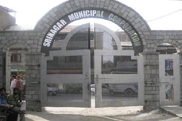 RisingKashmir's tweet photo. #SMC conducts mere 7 #GHMs in 5 #Years, neglects #developmentfunds for 74 #wards

Reports Arvind Sharma

@SMC_Srinagar @AtharAamirKhan

https://t.co/ks9ITygLWt https://t.co/MLpmpqehV9