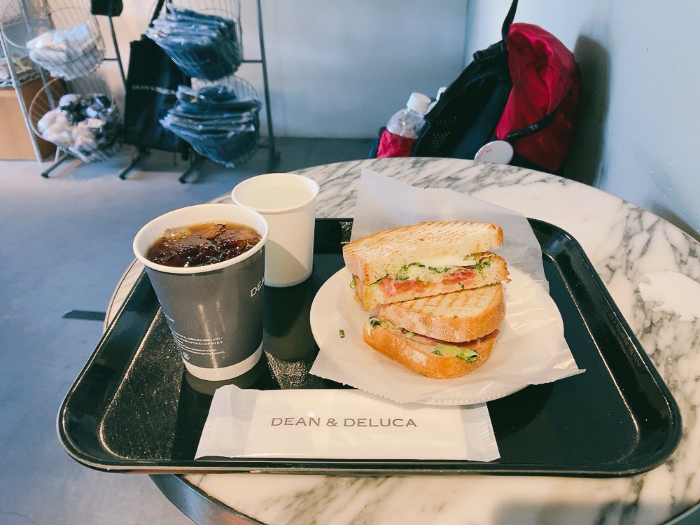 n363363's tweet photo. #deananddeluca でモーニングを食べ、地下鉄で #スーパースポーツゼビオ名古屋砂田橋店 へ。
#シューズフィッティングマイスター の方に #飛騨高山ウルトラマラソン2023 で使用シューズ #NewBlance #FuelCellSuperComp 24.0cmの状態確認と、#金沢マラソン2023 で履くシューズの相談を。
#マラソン女子 https://t.co/KF39MMR3Vg