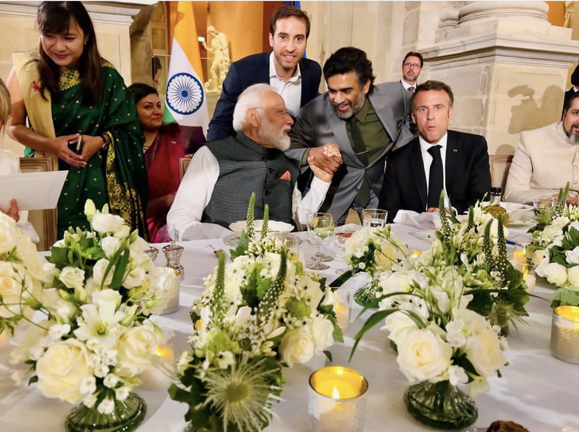 sridevisreedhar's tweet photo. What a great honour 👍🙌 @ActorMadhavan looks dapper, as he is seen with our honourable Prime Minister @narendramodi at the dinner hosted by the president Emmanuel Macron at the #BastilleDay celebration 🇮🇳 🇫🇷 in Paris .. Proud of you as always #Maddy 🤗 https://t.co/BX46f1cKl4