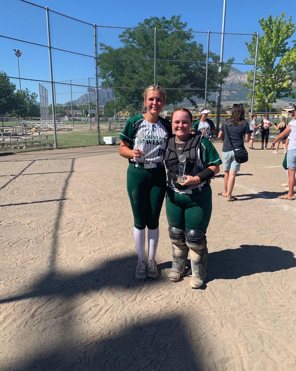 emmaharrow10's tweet photo. Undefeated Gold Bracket Champs in the Triple Crown World Series! We went 9-0! 🥎 @MountainWest16u https://t.co/wd3a8h3Yw0