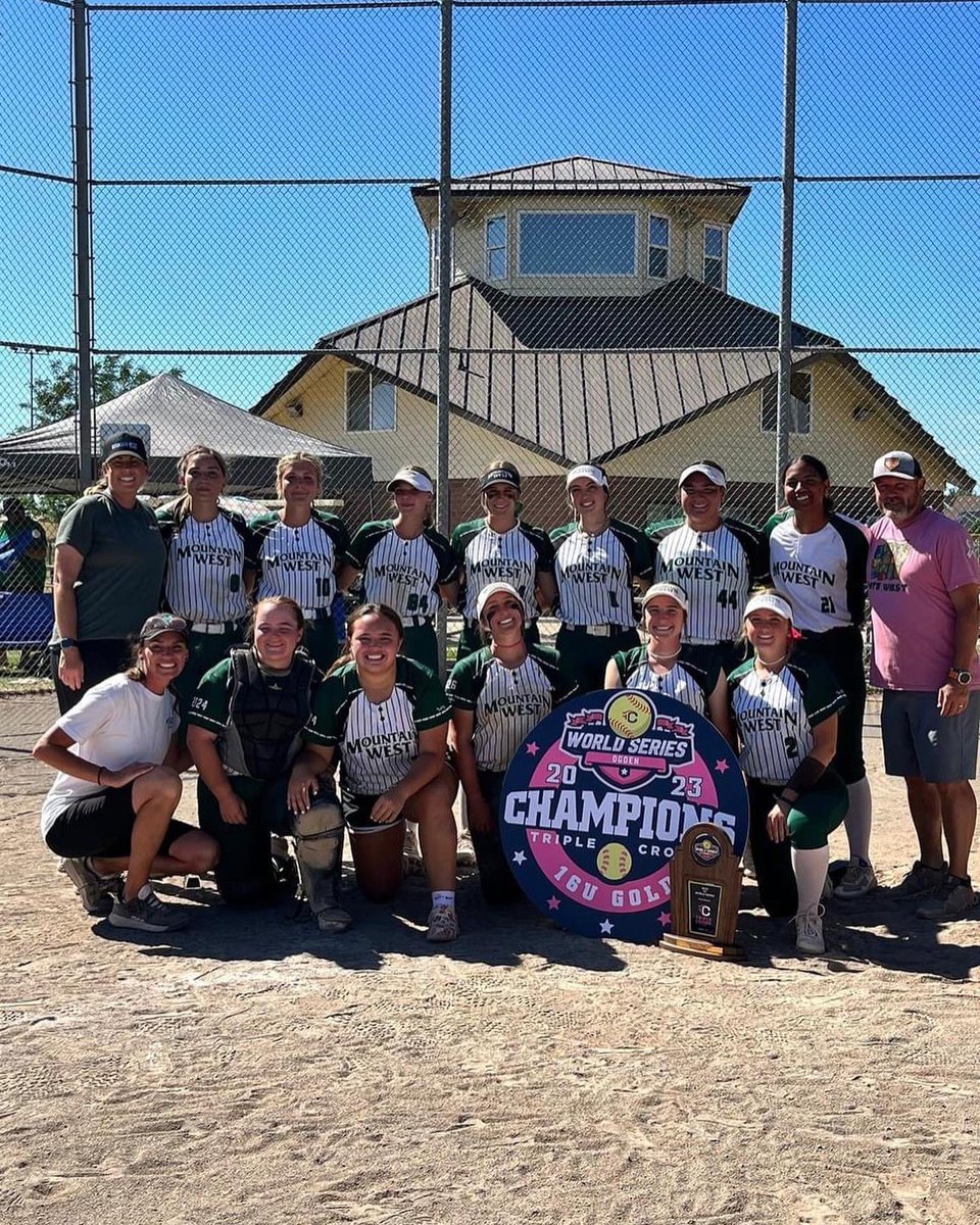 emmaharrow10's tweet photo. Undefeated Gold Bracket Champs in the Triple Crown World Series! We went 9-0! 🥎 @MountainWest16u https://t.co/wd3a8h3Yw0