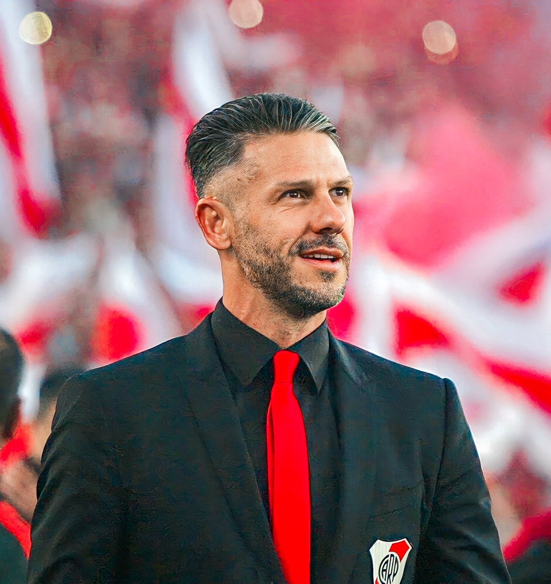 👏 Congratulations to former #ManCity defender Martín Demichelis on winning the Argentine Primera División with River Plate!  🏆