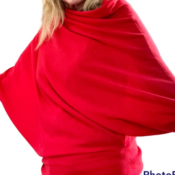 So good I had to share! Check out all the items I'm loving on <a href="/Poshmarkapp/">Poshmark</a> #poshmark #fashion #style #shopmycloset #erinbyerinfetherston #coach #stjohn: posh.mk/ds706trjtBb