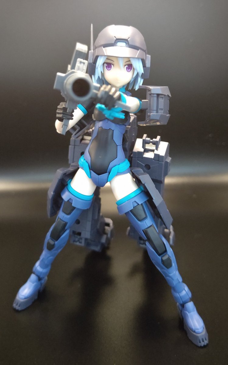 CrescentFox's tweet photo. １話をみて無事はまりました。
うちのパワラリーは「ヒルマ ゲン子」と呼称します。

「ちょーっとだけでいいから、バザンガ誘導してくれないかな？できる？」
「俺が行く」
「ｩﾙﾙﾙﾛﾛﾛﾛﾛｧｧｧｲ!」

#おき生模型部
#ぺぺろと並走
#30MS
#ウルトラマンブレーザー https://t.co/5cdS164ey0