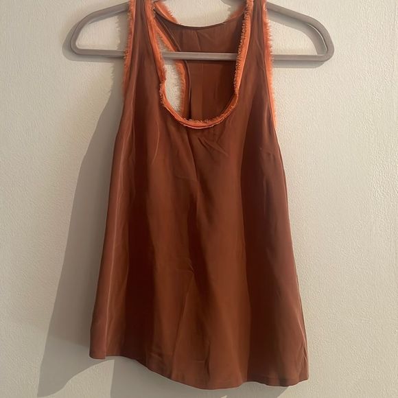 Loonyplane's tweet photo. So good I had to share! Check out all the items I'm loving on @Poshmarkapp #poshmark #fashion #style #shopmycloset #marcjacobs #madewell #joie: https://t.co/mZvvhQN8ch https://t.co/wfJ4RJ0XBq